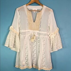 Gipsy Queen Baroc Paris Embroidered Lace Floral Ruffle Eyelet Cream Size M/L